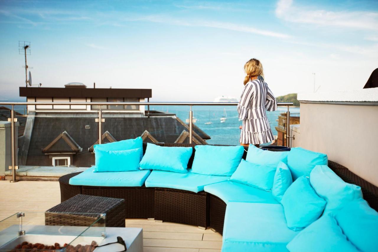 Seafarer'S View - 6 Bedroom Townhouse In Cowes, Parking & Seaviews. Cowes  Exterior photo